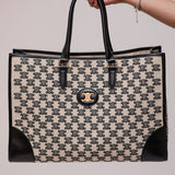 Black and White Monogram TRIOMPHE Horizontal Tote Bag / CELINE