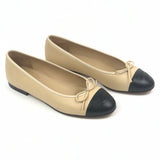 Beige Lambskin Leather Ballerinas with Black Toe Cap / CHANEL - Size 37.5