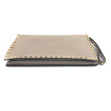 Beige Leather Rockstud Embellished Wristlet Clutch / VALENTINO
