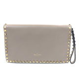 Beige Leather Rockstud Embellished Wristlet Clutch / VALENTINO