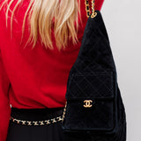 Black Chanel 25 Medium Suede Calfskin and Gold Metal Handbag / CHANEL