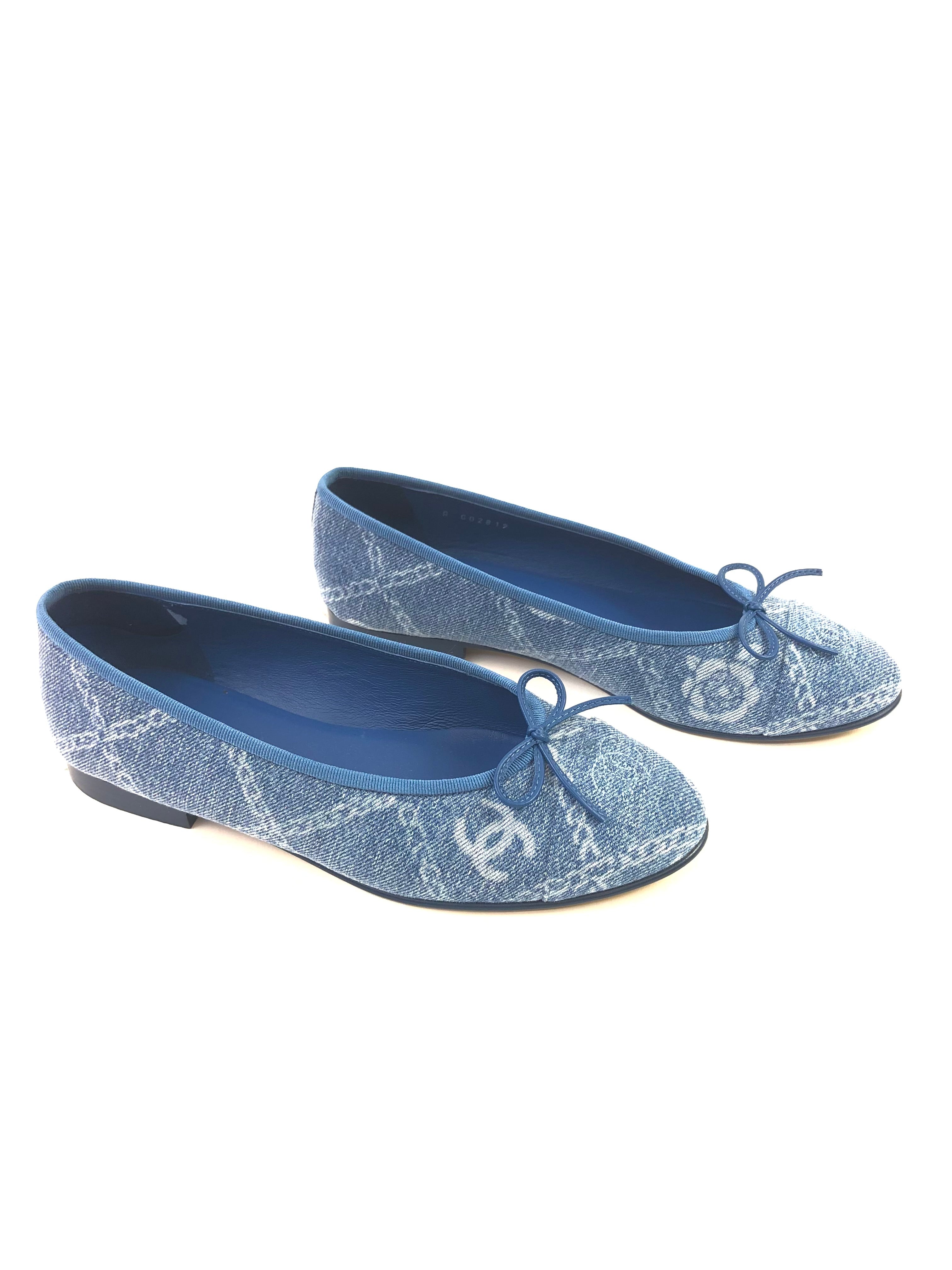 Blue Denim CC Bow-embellished Ballet Flats / CHANEL - Size 38C – La Suite