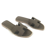 Etoupe ORAN Epsom Leather Sandals / HERMES - Size 37