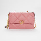 Pink Flap Shoulder Bag - model 19 / CHANEL