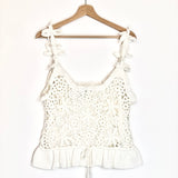 White Flowers Crochet Cotton Top / FARM RIO - Size M