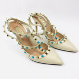 Winter White Pebbled Leather Turquoise Rockstuds 100 Pumps / VALENTINO - Size 38